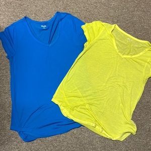4 womens Mudd Tops